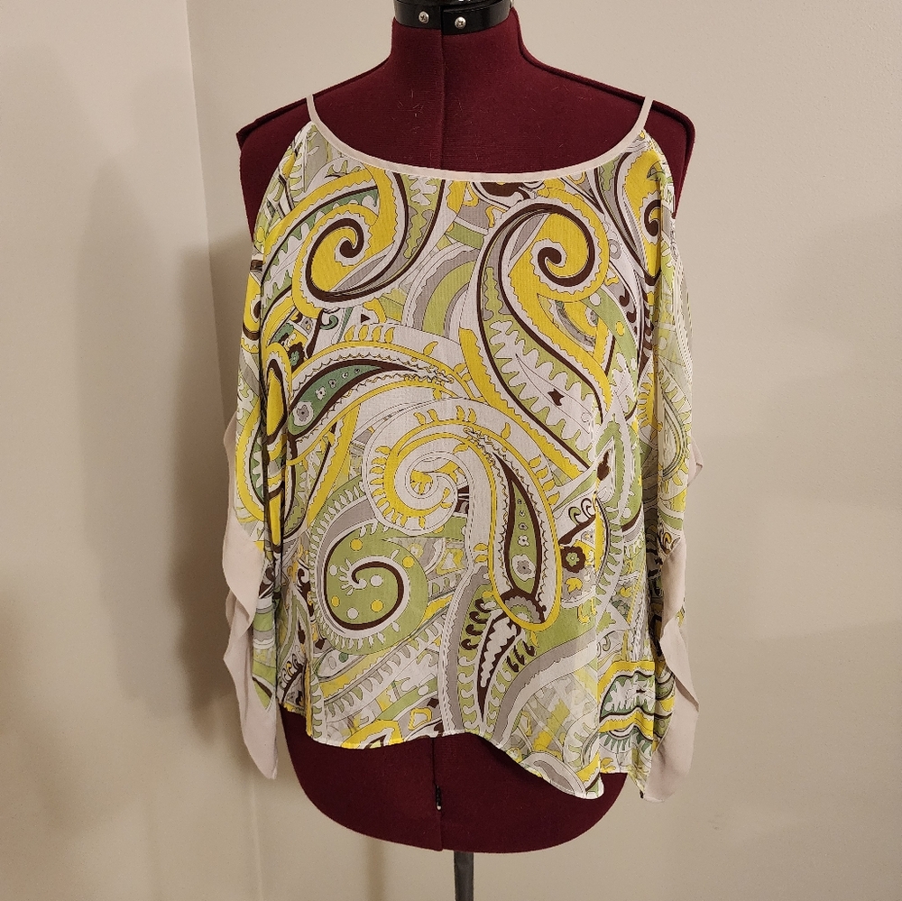 Jennifer Lopez shirt